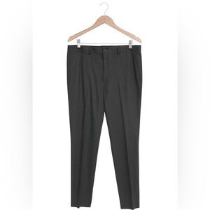 Haggar Classic Fit No-Iron Gray Flat-Front Dress Pants – Size 38/30